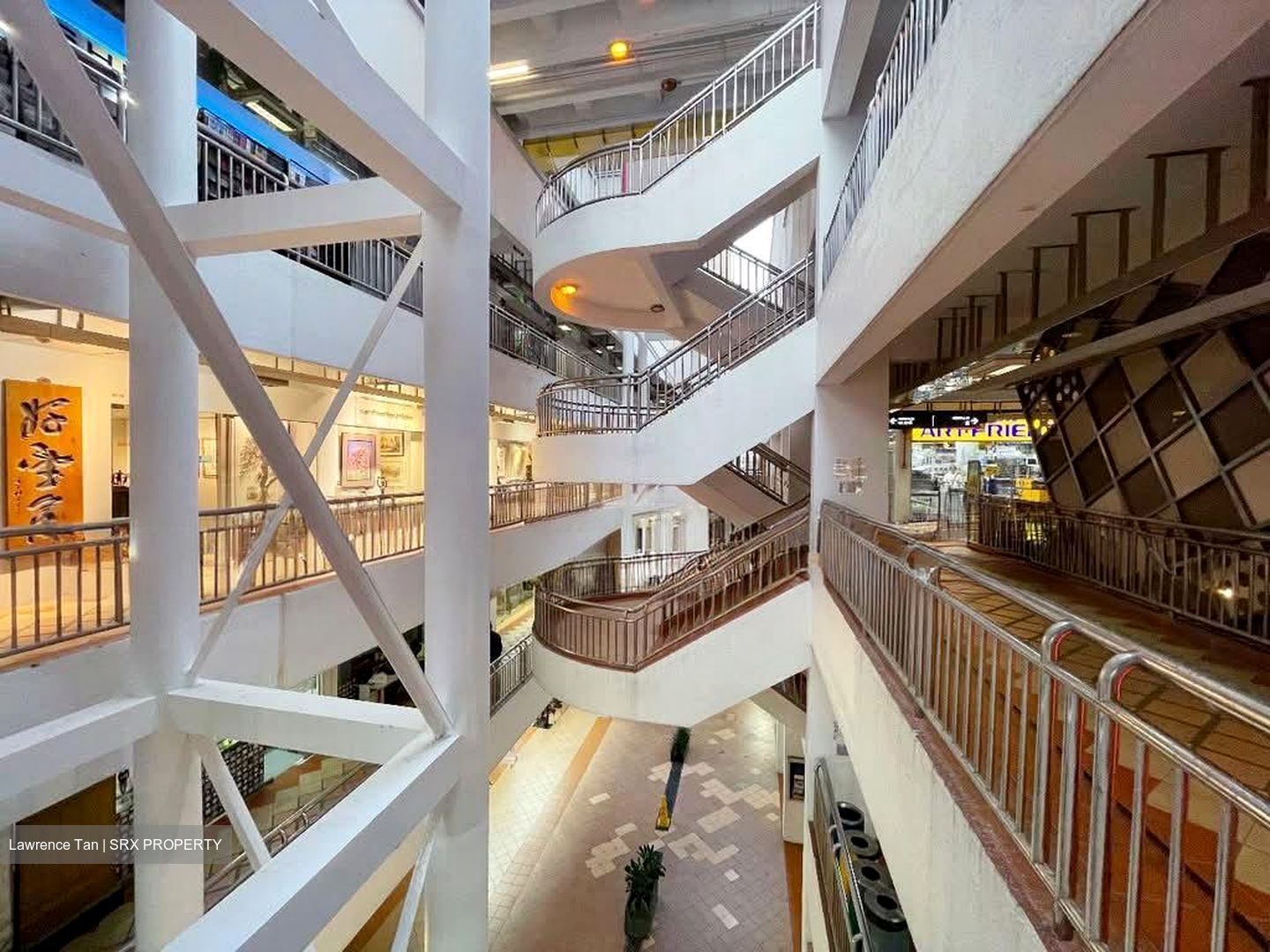Bras Basah Complex (D7), Shop House #561529451